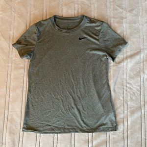 Women’s Nike T-shirt